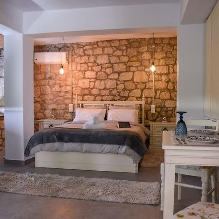 Coastal Stone Hideaway With Stunning Scenery Villa Kitriaí Dış mekan fotoğraf