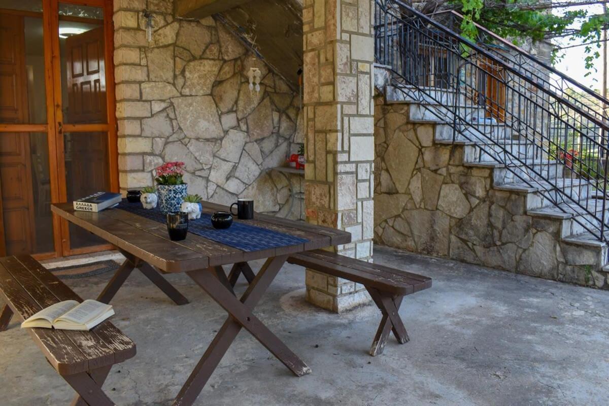 Coastal Stone Hideaway With Stunning Scenery Villa Kitriaí Dış mekan fotoğraf